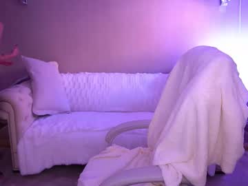 Gingergazee Chaturbate stream image from November 14, 2025