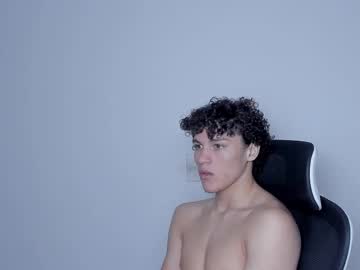 Laureent__ Chaturbate stream image from November 14, 2025