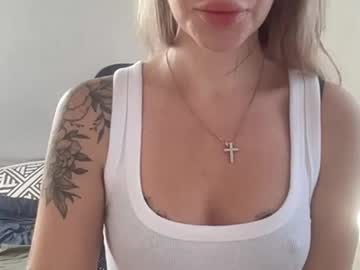 Meloodiesweet Chaturbate stream image from November 14, 2025
