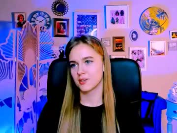 Junewoods Chaturbate stream image from November 14, 2025