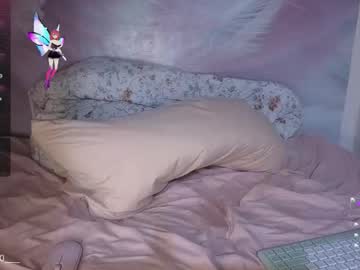 Coralie20 Chaturbate stream image from November 14, 2025