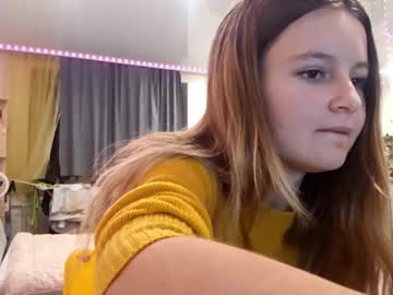 Sundaywalken Chaturbate stream image from November 14, 2025