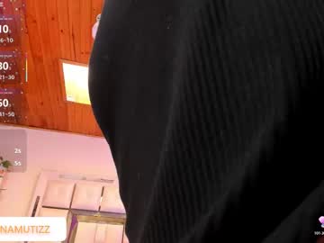 Yelena_Mutiz Chaturbate stream image from November 14, 2025