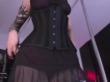 Hazellwitch Chaturbate stream image from November 14, 2025