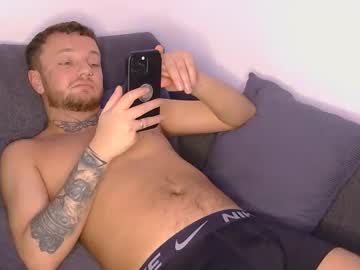 Cutescottishlad Chaturbate stream image from November 14, 2025