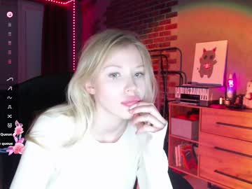 Mollybrith Chaturbate stream image from November 14, 2025