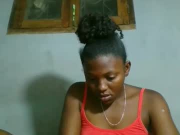 Clarisse98 Chaturbate stream image from November 14, 2025