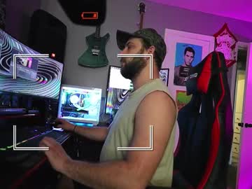 Couplez_Therapy Chaturbate stream image from November 14, 2025