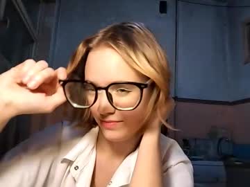 Shanellewelburn Chaturbate stream image from November 14, 2025