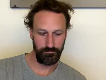 Maenu_69 Chaturbate stream image from November 14, 2025