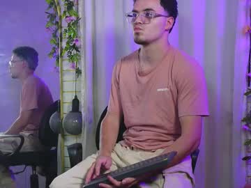 Aaron2609_ Chaturbate stream image from November 15, 2025