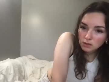 Alessiasnow Chaturbate stream image from November 15, 2025