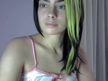 Andrea77x Chaturbate stream image from November 15, 2025