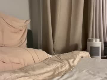 Bboy660 Chaturbate stream image from November 15, 2025