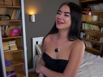 Leonameile Chaturbate stream image from November 15, 2025