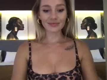 Stella_Loveu Chaturbate stream image from November 15, 2025