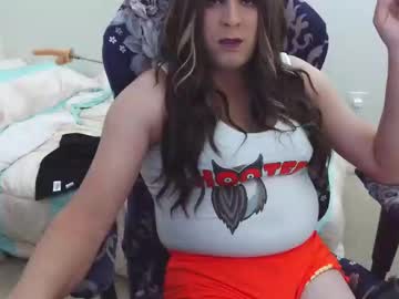 Laurentaylo Chaturbate stream image from November 15, 2025