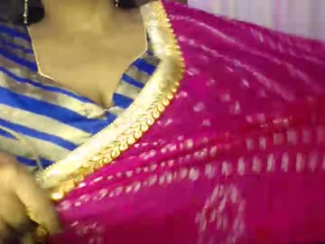 Moody_Maya Chaturbate stream image from November 15, 2025
