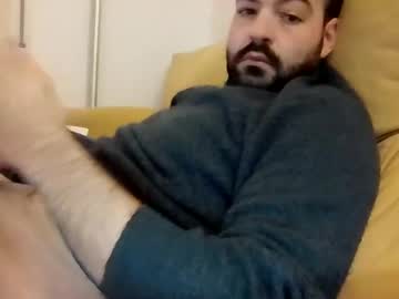 Alphabeardx Chaturbate stream image from November 15, 2025