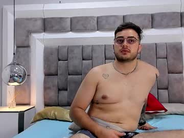 Ethan_Greys Chaturbate stream image from November 15, 2025