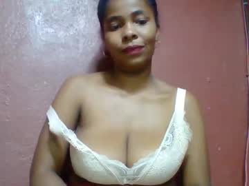 Rovaelyah Chaturbate stream image from November 15, 2025