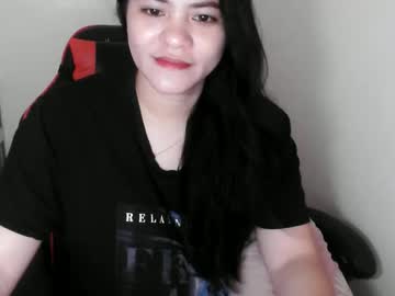 Reign2525 Chaturbate stream image from November 15, 2025