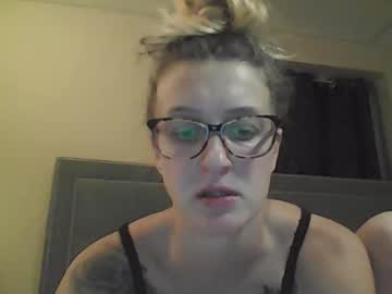 Teaseerr Chaturbate stream image from November 15, 2025
