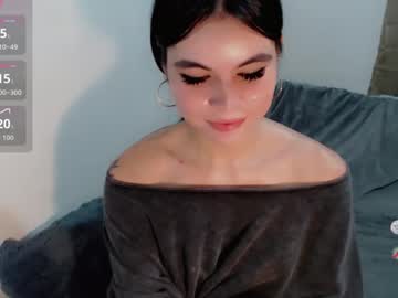 Sexydollfox Chaturbate stream image from November 15, 2025