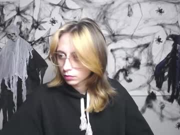 Tracyleebb Chaturbate stream image from November 15, 2025