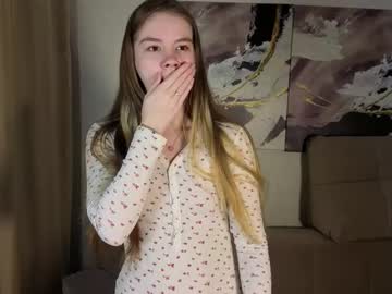 Lovelygracee Chaturbate stream image from November 15, 2025