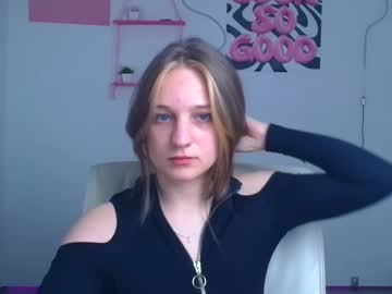 Lucieamour_ Chaturbate stream image from November 15, 2025