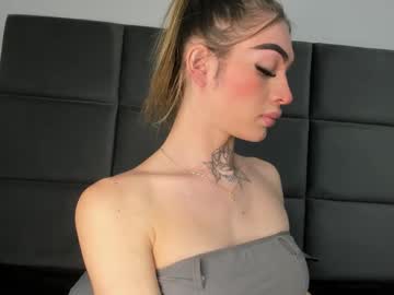 Lizz_Luna Chaturbate stream image from November 15, 2025