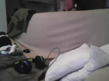 Theitalianx95x Chaturbate stream image from November 15, 2025