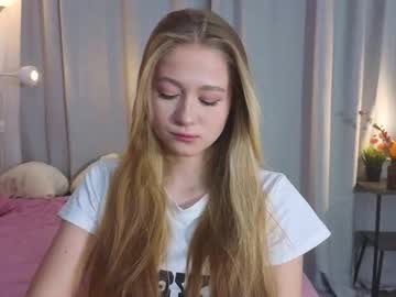 Maybaybe Chaturbate stream image from November 15, 2025