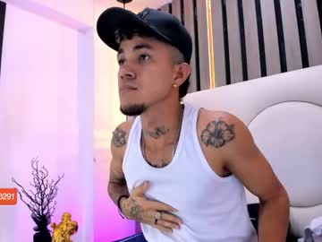 Tattoo22_ Chaturbate stream image from November 15, 2025