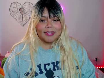 Elymoon Chaturbate stream image from November 15, 2025