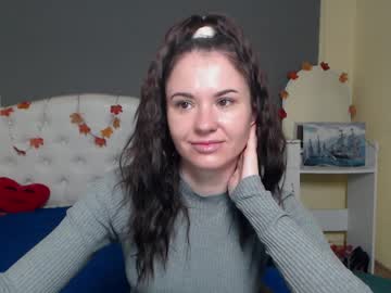 Kiaracriegs Chaturbate stream image from November 15, 2025