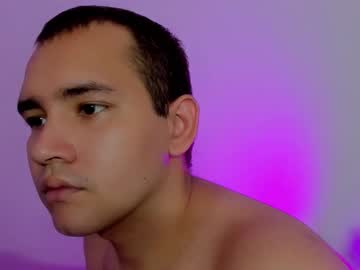 Bluehsunny Chaturbate stream image from November 15, 2025