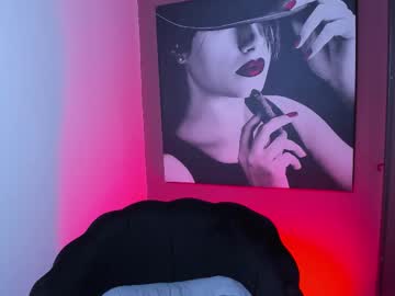 Queenofhaze Chaturbate stream image from November 15, 2025