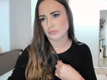 Beyoncedoll Chaturbate stream image from November 15, 2025