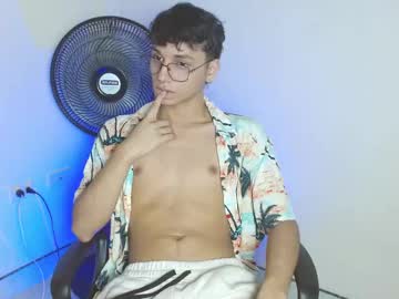 Andrew_Dann Chaturbate stream image from November 15, 2025