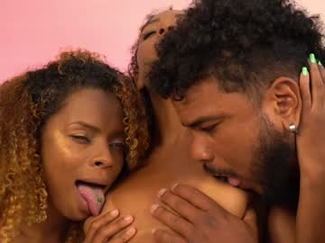 Lazyasses Chaturbate stream image from November 15, 2025