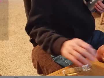 2tiredoftoys Chaturbate stream image from November 16, 2025