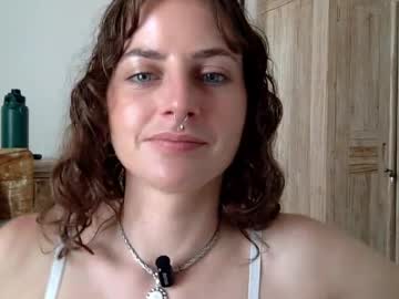 Goddessmiamuse Chaturbate stream image from November 16, 2025