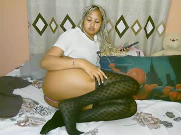 Sexy_Bluegirl Chaturbate stream image from November 16, 2025