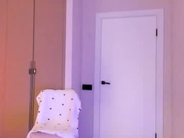 Kiki_Rikii Chaturbate stream image from November 16, 2025