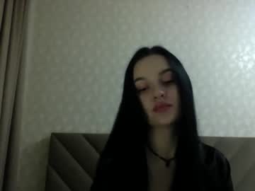 Lulii24 Chaturbate stream image from November 16, 2025