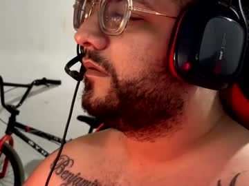 Leosalvaje Chaturbate stream image from November 16, 2025