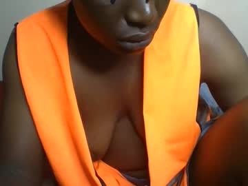 Vee_Tommy Chaturbate stream image from November 16, 2025