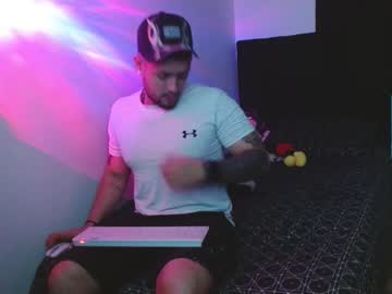 Lliamm_2 Chaturbate stream image from November 16, 2025